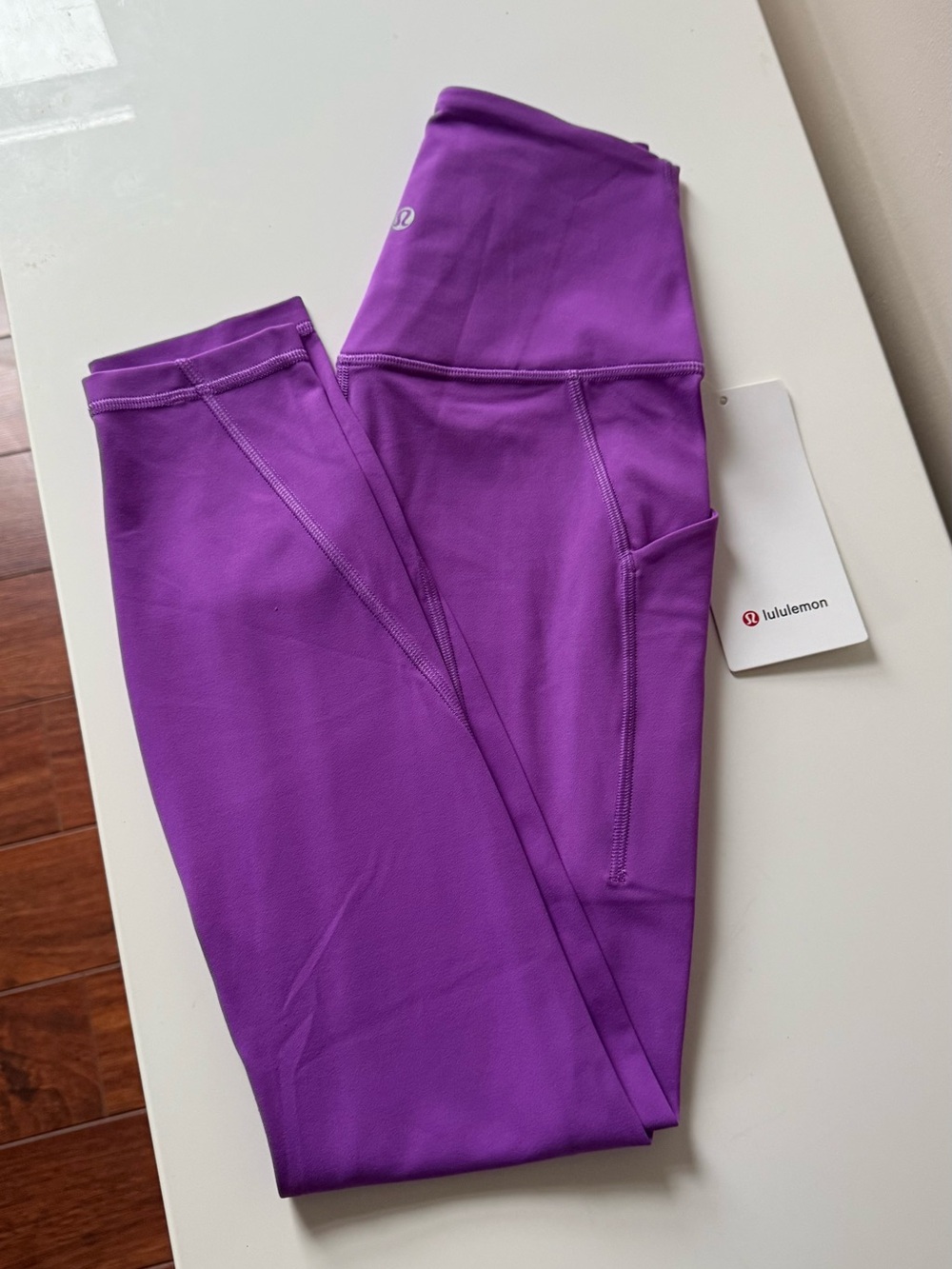 Size 4 align HR 25” moonlit magenta pockets